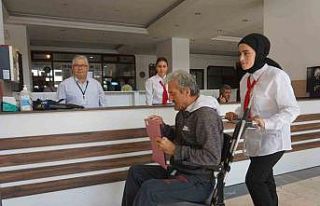 Hem oku hem çalış: Refakatçi öğrencilere aylık...