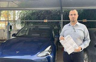 Hevesle aldığı Tesla’sında yaşadığı sorun...
