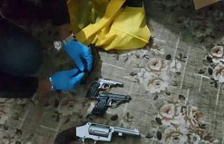 Hırsızlık şüphelilerinin evinden çok sayıda...