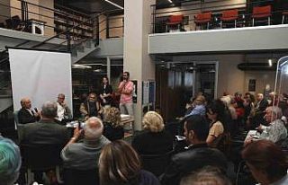 İhsan Üren Şiir Ödülü’nün sahibi Aydan Yalçın