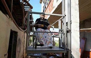 İnsanlık ölmemiş: Ayağı kesilen vatandaşın...