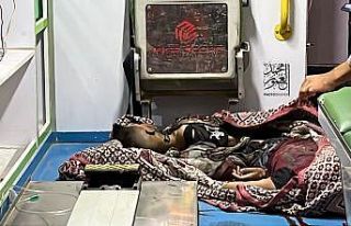 İsrail Gazze’de 2 ayrı bölgeyi vurdu: En az 14...