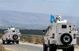 İsrail ordusu, UNIFIL’e ait gözlem kulesini buldozerle...
