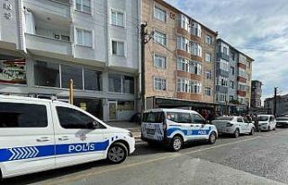 İşten döndü, eşini ölü olarak buldu