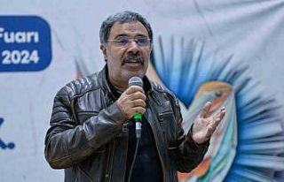 İZKİTAP okurları yazarlarla buluşturmaya devam...