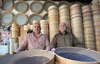 İzmir’in son elek ustası baba-oğul kaldı