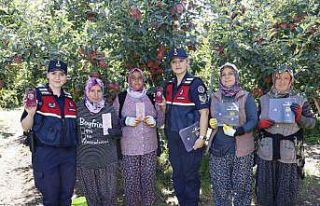 Jandarma ekipleri işçilere yönelik farkındalık...