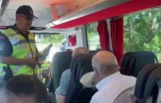 Jandarma trafikte göz açtırmıyor