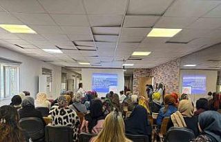 Kadınların bilgilendirildiği meme ve rahim ağzı...