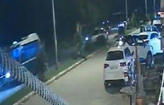 Karasu’da iki otomobil çarpıştı: 3 yaralı