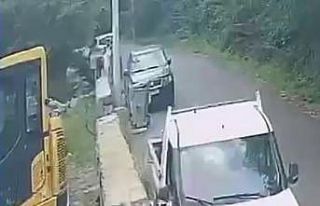 Kavgayı ayırmak isterken kendisine saldıran 4 kişiyi...