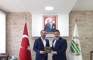 Kaymakam Batuhan Bayrak’tan veda ziyareti