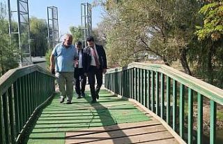 Kaymakam Seyhan, doğa parkında incelemelerde bulundu