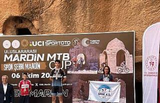 Kayserili bisikletçiler Mardin’den 6 madalya ile...