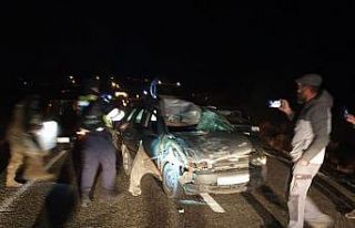 Kazada ağır yaralanan 4 çocuk annesi, yaşam mücadelesini...