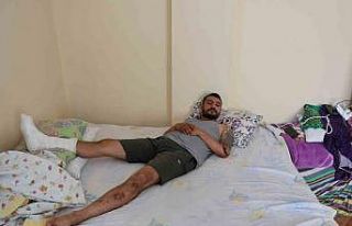 Kazadan sonra arabalarının derdine düşmüşlerdi,...