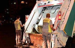 Kepez’de gece ekipleri iş başında