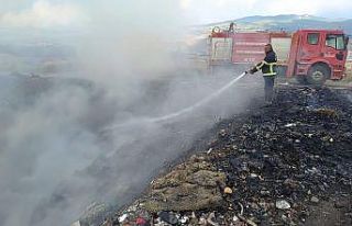Kırıkhan’da çöplük yangını