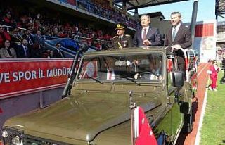 Komandolar 29 Ekim kutlamalarında da gururlandırdı