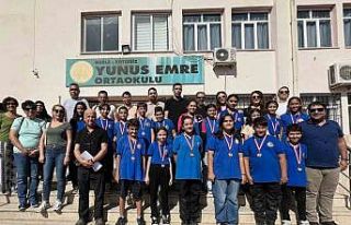 Köyceğiz’de kan bağışına destek veren öğrenciler...