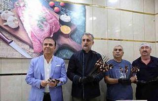 Kozan ciğeri coğrafi işaret için şişlere dizildi