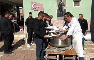 Kumbaba köyünde kurbanlar kesildi, şükür duaları...