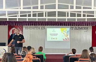 Kuşadası’nda Narko Gençlik ve Narkorehber eğitimleri...