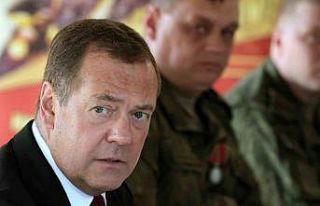 Medvedev’den Gürcistan Cumhurbaşkanı Zurabişvili’ye:...