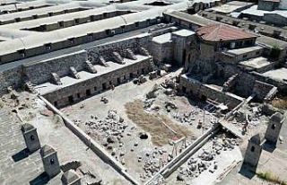 Melikgazi, tarihi eserlerine sahip çıkıyor