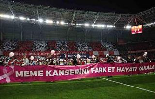 Meme kanseri farkındalığına anlamlı destek