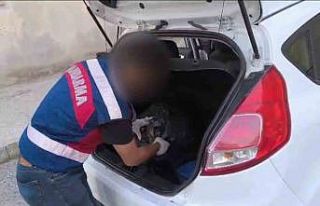 Mersin’de jandarmadan uyuşturucu operasyonu: 2...