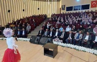 Miniklere "Değerlerimle Büyüyorum" etkinliği