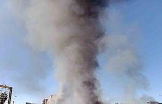 Mobilyacılar Sitesi’ndeki boş alanda yangın çıktı