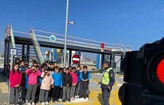 Öğrencilere kapsamlı trafik eğitimi verildi