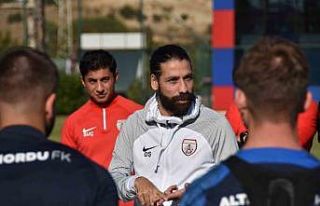 Olcay Şahan: “Oyuncularımla gurur duyuyorum”