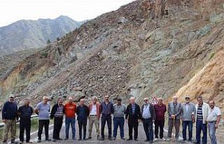 Oltu-Artvin kara yolu 50 gündür kapalı