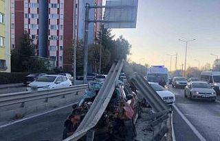 Otomobil bariyerlere ok gibi saplandı