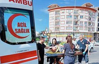 Otomobilin çarptığı yaşlı adam yaralandı