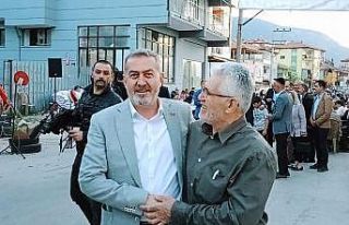 Özpek; “Pamukkale hizmet yerine istifa haberleri...
