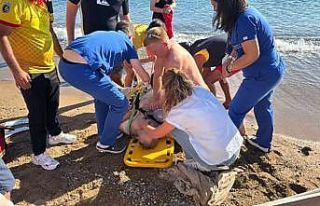 Plajda rahatsızlanan Alman turist hastane yolunda...