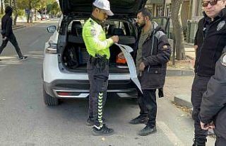 Polisten kaçan motosiklet sürücüsü kovalamaca...