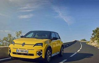 Renault 5 E-Tech %100 Elektrikli test sürüşleri...