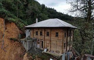 Rize Valiliği’nden heyelan açıklaması: 15 ev...