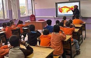 Şehit Cengiz Topel Mithatpaşa İlkokulunda deprem...