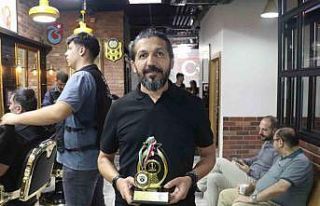 Şener Eroğlu, Tunus’ta Türkiye’yi jüri olarak...