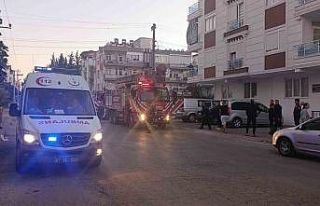 Sigara izmaritinden çıkan yangın ekipleri alarma...