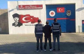 Siirt’te banyo duvarına saklanan firari şahıs...