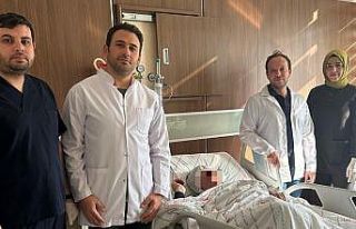 Siirt’te bir hastadan kapalı yöntemle 3 santimlik...