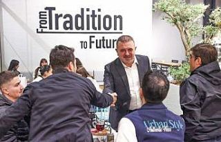 Sincan Belediye Başkanı Ercan, Arasta Sincan AVM’yi...