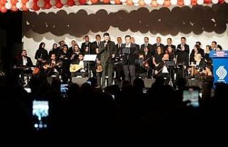 Sındırgı Türk Müziği Topluluğu konser verdi
